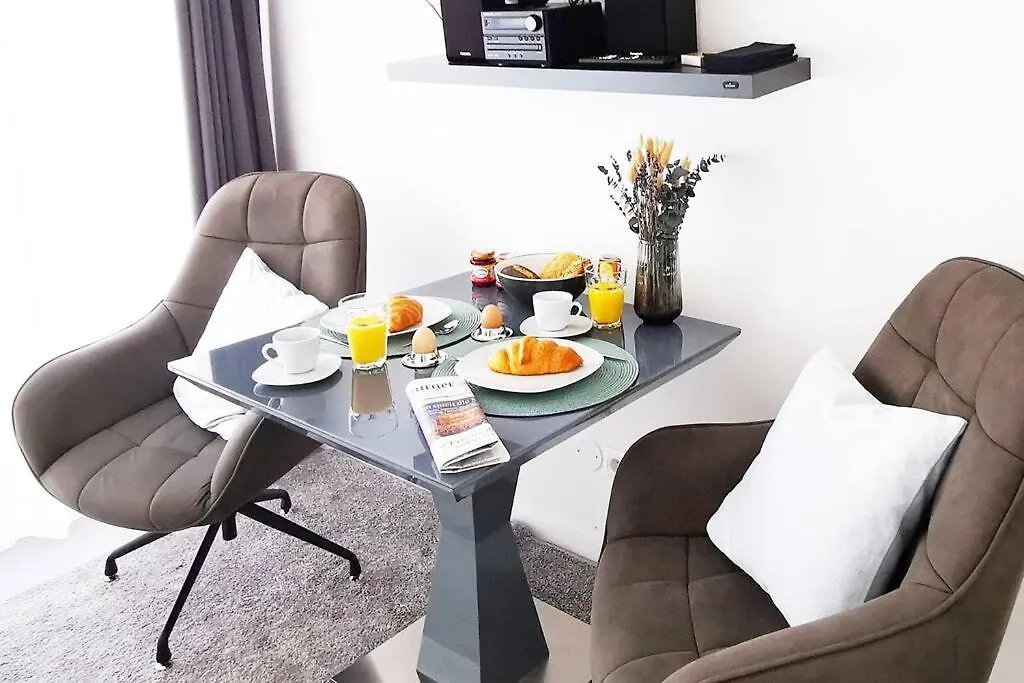 Hh 02 By Rockchair - Superhost Status - Modernes Apartment Mit Sonnigem Balkon & Premium Boxspringbetten In Winterhude - Hamburg Top Geheimtipp