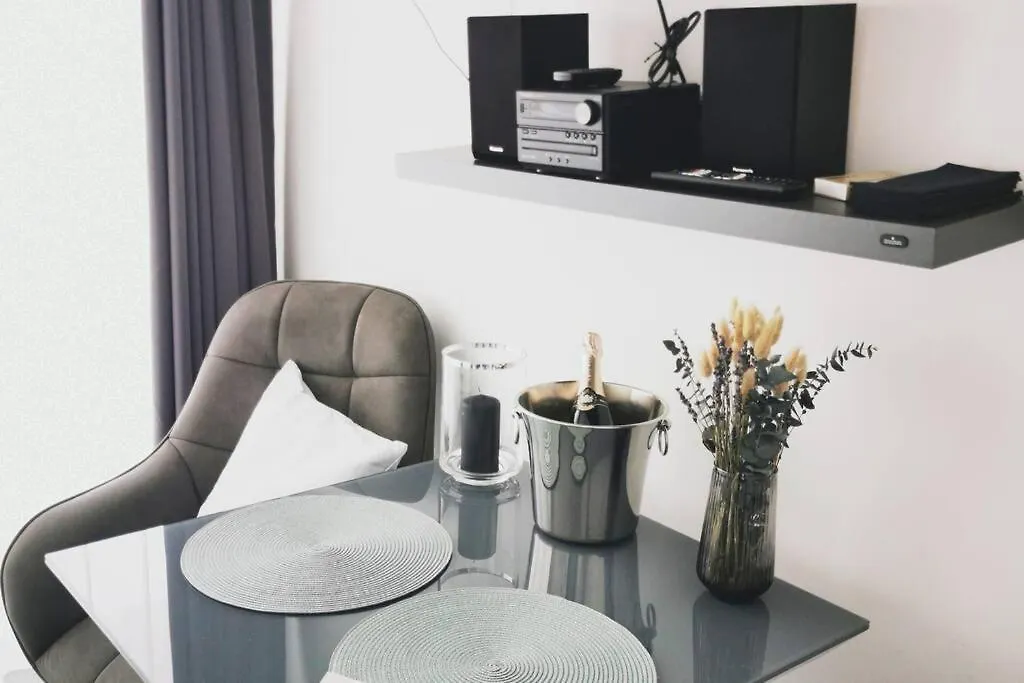 Hh 02 By Rockchair - Superhost Status - Modernes Apartment Mit Sonnigem Balkon & Premium Boxspringbetten In Winterhude - Hamburg Top Geheimtipp