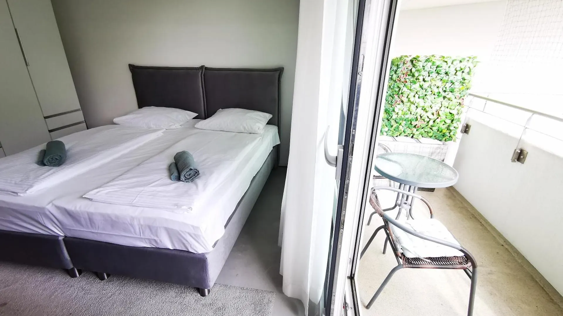 Hh 02 By Rockchair - Superhost Status - Modernes Apartment Mit Sonnigem Balkon & Premium Boxspringbetten In Winterhude - Hamburg Top Geheimtipp