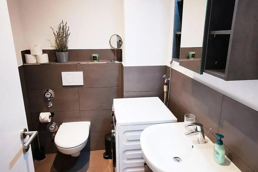 Hh 02 By Rockchair - Superhost Status - Modernes Apartment Mit Sonnigem Balkon & Premium Boxspringbetten In Winterhude - Hamburg Top Geheimtipp