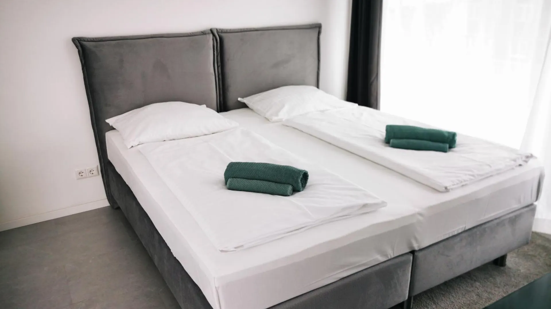 Hh 02 By Rockchair - Superhost Status - Modernes Apartment Mit Sonnigem Balkon & Premium Boxspringbetten In Winterhude - Hamburg Top Geheimtipp